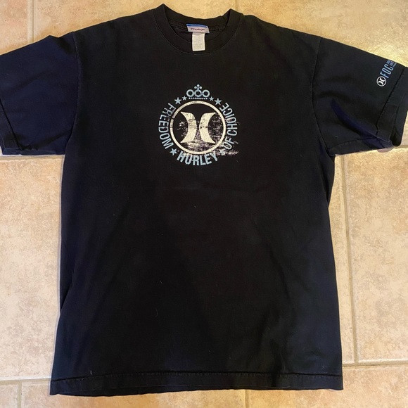 Vintage Hurley Tee! - Picture 1 of 5